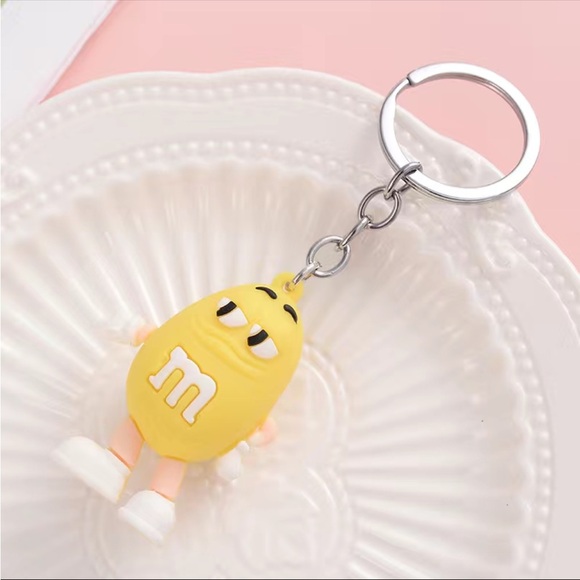 M&M's Keychain Keyring Key Chain
Ring Figure Toy Collectibles set of 4 - Picture 5 of 8